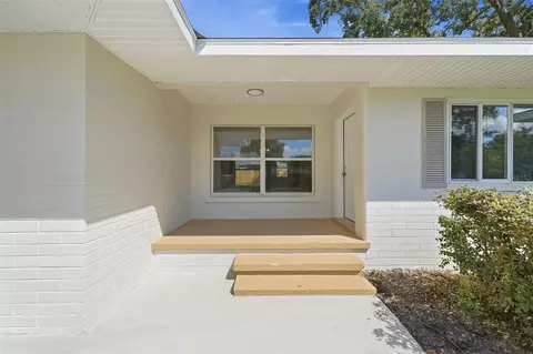 Exterior - 141 SE 33rd Ave, Ocala, FL 34471 photo 4 of 7