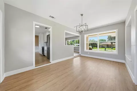 Living - 141 SE 33rd Ave, Ocala, FL 34471 photo 7 of 10