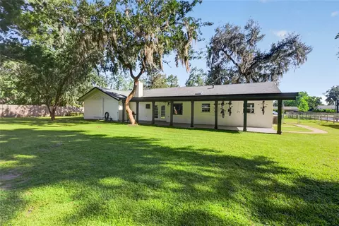 Exterior - 2145 SE 38th St, Ocala, FL 34480 photo 4 of 5