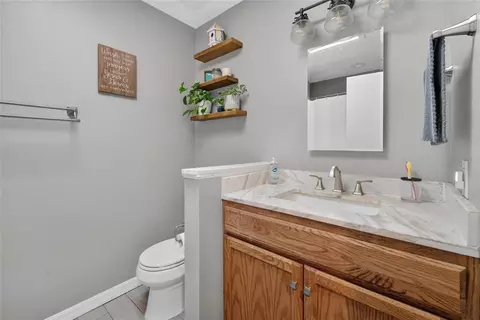 Bath - 2145 SE 38th St, Ocala, FL 34480 photo 4 of 5