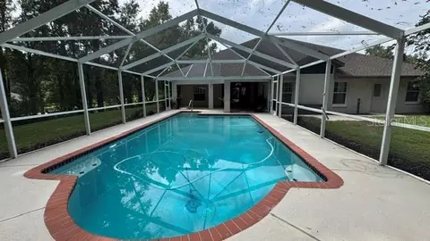 Exterior - 808 SE 36th Ln, Ocala, FL 34471 photo 5 of 9