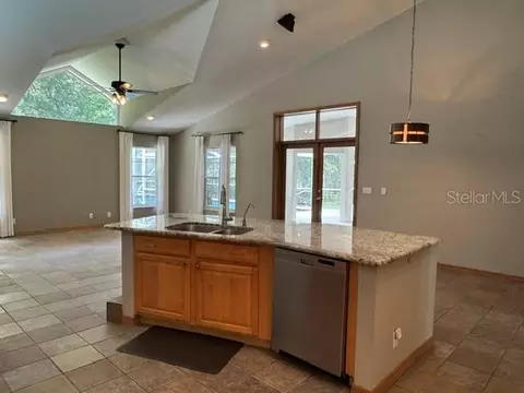 Kitchen - 808 SE 36th Ln, Ocala, FL 34471 photo 1 of 7