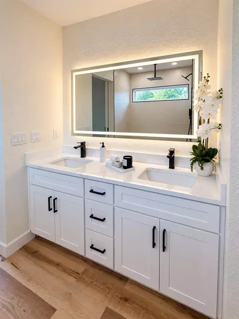 Bath - 115 Juniper Cir, Ocala, FL 34480 photo 2 of 6