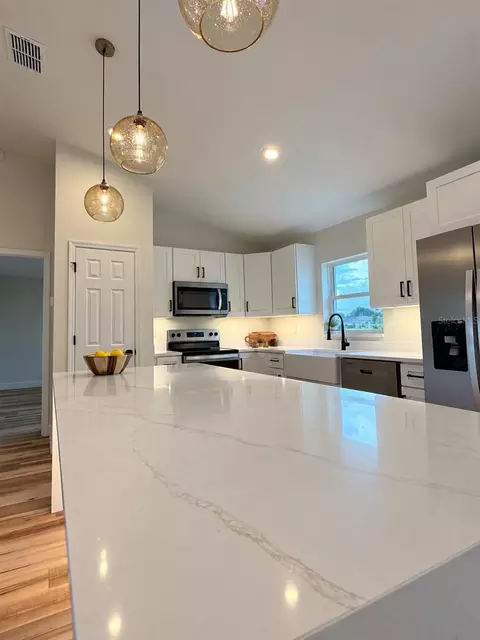 Kitchen - 115 Juniper Cir, Ocala, FL 34480 photo 7 of 7