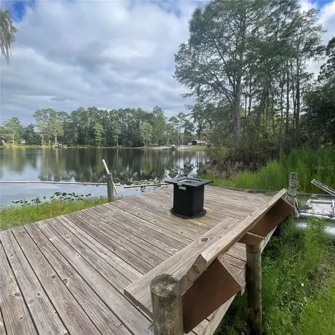 Exterior - 122 Royal Ave, Interlachen, FL 32148 photo 2 of 7