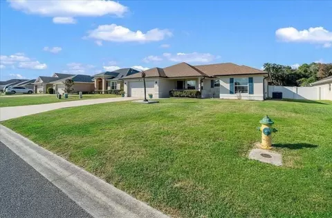 Exterior - 4013 SE 98th Pl, Belleview, FL 34420 photo 1 of 18