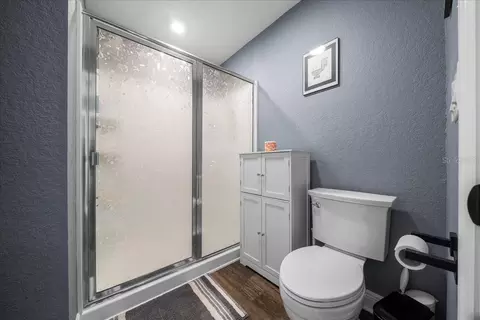 Bath - 4013 SE 98th Pl, Belleview, FL 34420 photo 1 of 5