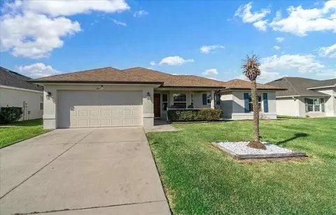 Exterior - 4013 SE 98th Pl, Belleview, FL 34420 photo 4 of 18