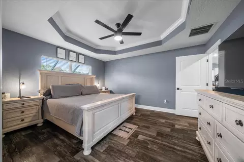 Bedroom - 4013 SE 98th Pl, Belleview, FL 34420 photo 2 of 4