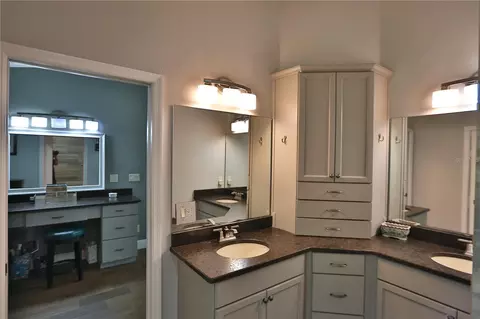 Bath - 13450 NW Gainesville Rd #OPTION 2, Reddick, FL 32686 photo 2 of 3