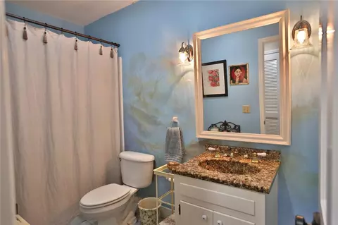 Bath - 13450 NW Gainesville Rd #OPTION 2, Reddick, FL 32686 photo 3 of 3