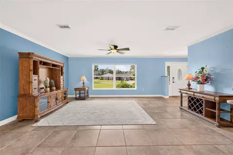 Living - 2809 SE 36th St, Ocala, FL 34471 photo 3 of 7