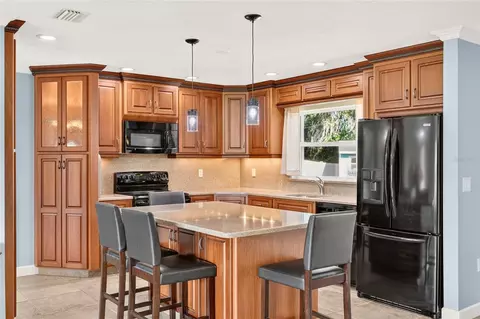 Kitchen - 2809 SE 36th St, Ocala, FL 34471 photo 3 of 6