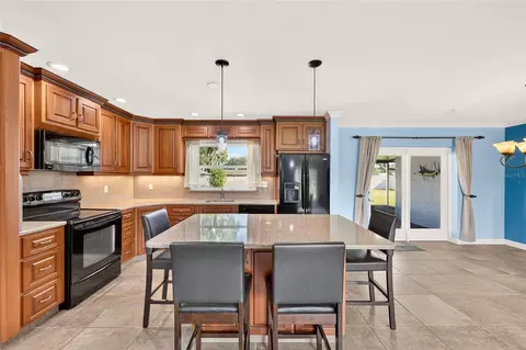 Kitchen - 2809 SE 36th St, Ocala, FL 34471 photo 4 of 6
