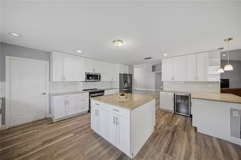 Kitchen - 6875 SE 11th Pl, Ocala, FL 34472 photo 3 of 4