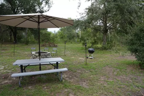 Exterior - 12330 NE 77th Ct, Bronson, FL 32621 photo 6 of 8