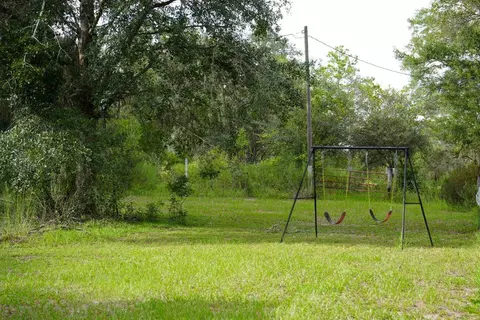 Exterior - 12330 NE 77th Ct, Bronson, FL 32621 photo 8 of 8