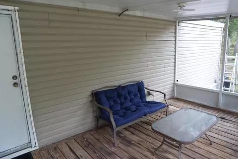 Exterior - 12330 NE 77th Ct, Bronson, FL 32621 photo 3 of 8