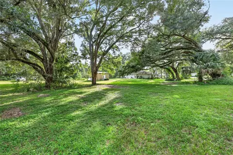 Exterior - 14115 NE 47th Ave, Anthony, FL 32617 photo 2 of 5