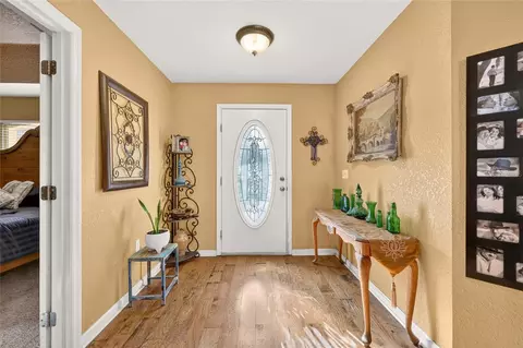 Entry Way - 14115 NE 47th Ave, Anthony, FL 32617 photo 2 of 3