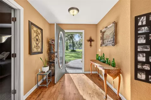 Entry Way - 14115 NE 47th Ave, Anthony, FL 32617 photo 1 of 3