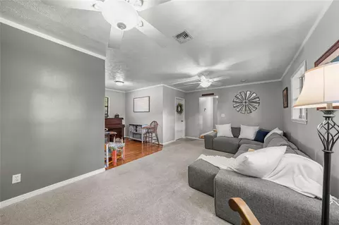 Living - 8540 SW 73rd Ave, Ocala, FL 34476 photo 1 of 2