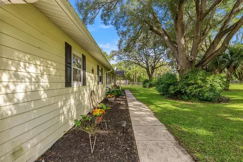 Exterior - 8540 SW 73rd Ave, Ocala, FL 34476 photo 28 of 32