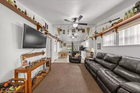 Living - 8540 SW 73rd Ave, Ocala, FL 34476 photo 2 of 2