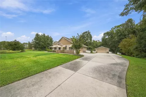 Exterior - 1815 SE 89th Ln, Ocala, FL 34480 photo 8 of 16