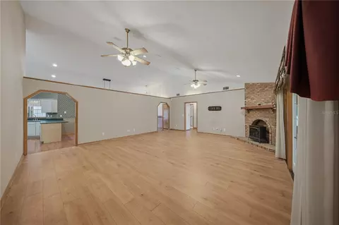 Living - 1815 SE 89th Ln, Ocala, FL 34480 photo 6 of 8