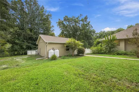Exterior - 1815 SE 89th Ln, Ocala, FL 34480 photo 12 of 16