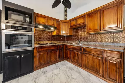 Kitchen - 1829 SE 6th Ave, Ocala, FL 34471 photo 1 of 2