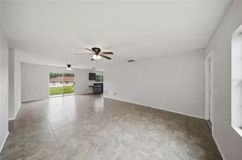 Living - 24 Cedar Ter, Ocala, FL 34472 photo 2 of 3