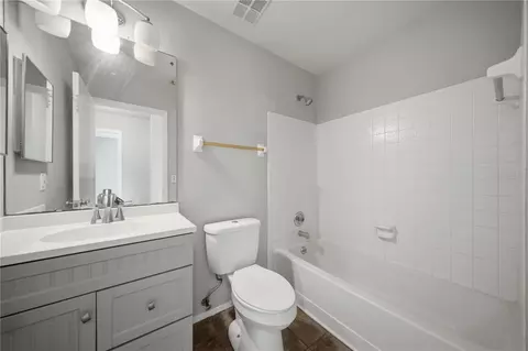 Bath - 24 Cedar Ter, Ocala, FL 34472 photo 2 of 2