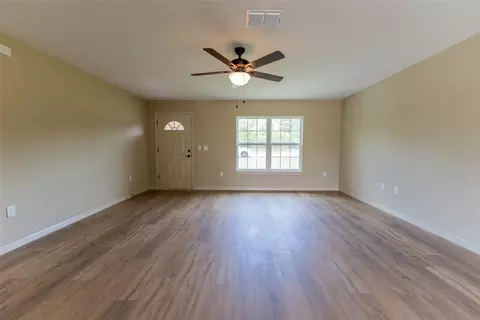 Living - 223 Locust Rd, Ocala, FL 34472 photo 4 of 8