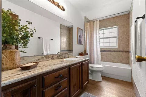 Bath - 5741 NE 4th Pl, Ocala, FL 34470 photo 1 of 3
