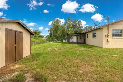 Exterior - 5741 NE 4th Pl, Ocala, FL 34470 photo 6 of 10