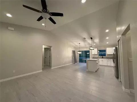 Living - 32 Locust Drive Ct, Ocala, FL 34472 photo 3 of 3
