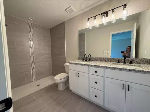 Bath - 32 Locust Drive Ct, Ocala, FL 34472 photo 1 of 4