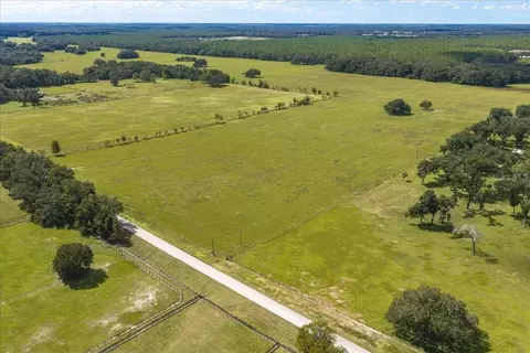 SE 215th Avenue, Morriston, FL 32668