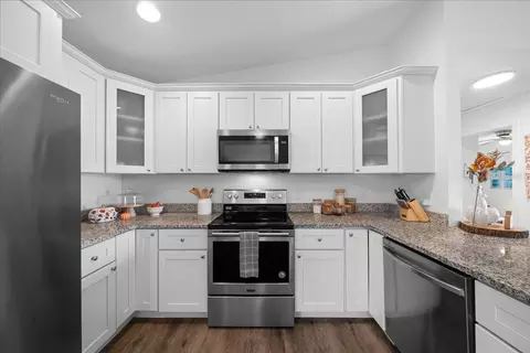 Kitchen - 36 Juniper Pass Way, Ocala, FL 34480 photo 3 of 5
