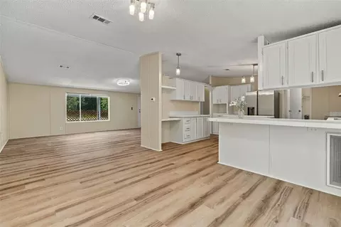 Living - 293 E Shawna Ct, Hernando, FL 34442 photo 5 of 5
