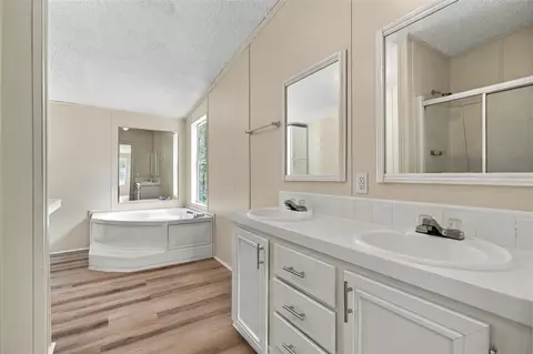 Bath - 293 E Shawna Ct, Hernando, FL 34442 photo 1 of 3