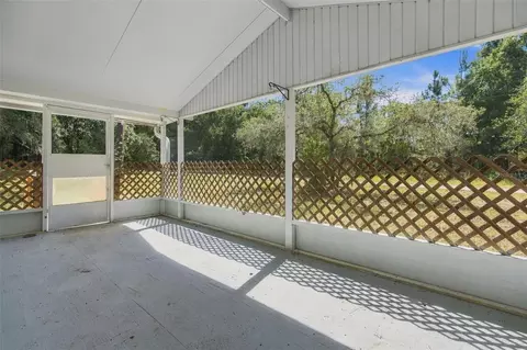 Exterior - 293 E Shawna Ct, Hernando, FL 34442 photo 2 of 6