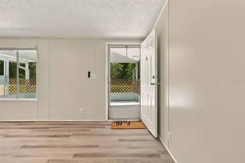Entry Way - 293 E Shawna Ct, Hernando, FL 34442 photo 1 of 2