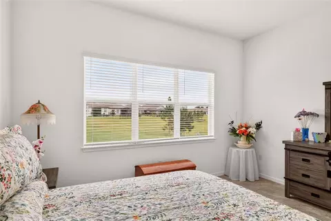 Bedroom - 6046 SW 86th Cir, Ocala, FL 34481 photo 4 of 9