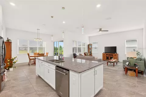 Kitchen - 6046 SW 86th Cir, Ocala, FL 34481 photo 9 of 9
