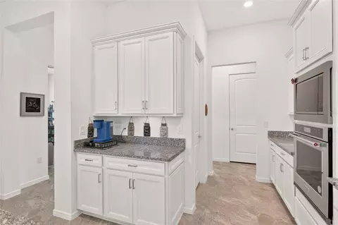 Entry Way - 6046 SW 86th Cir, Ocala, FL 34481 photo 6 of 8