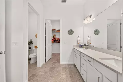 Bath - 6046 SW 86th Cir, Ocala, FL 34481 photo 2 of 9