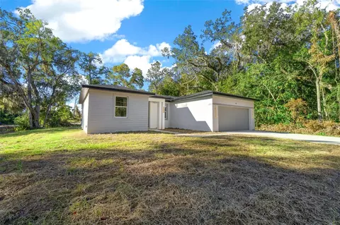 Exterior - 4 Oak Cir, Ocala, FL 34472 photo 4 of 10